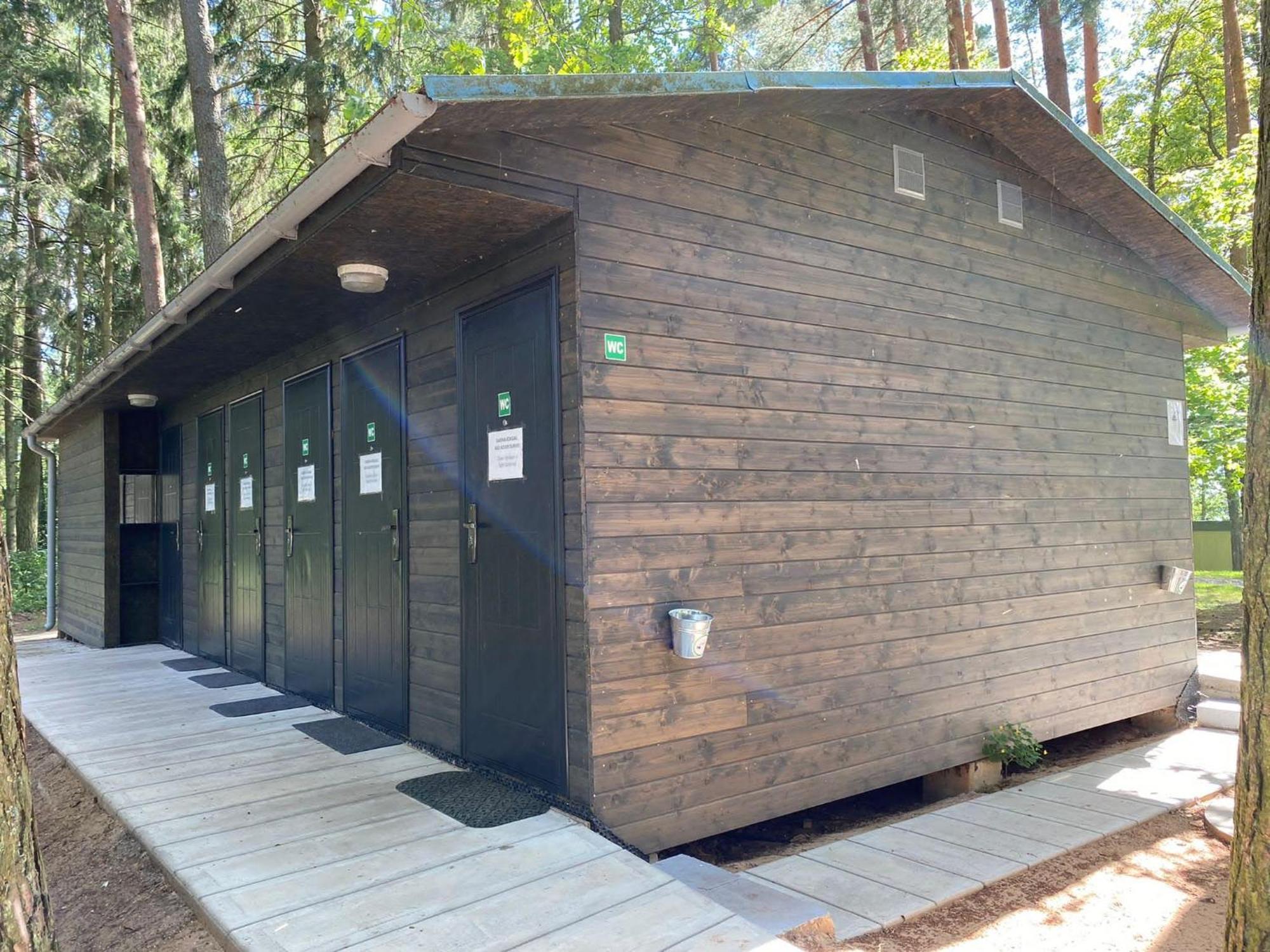 Camping Kempings Ezerpriedes *